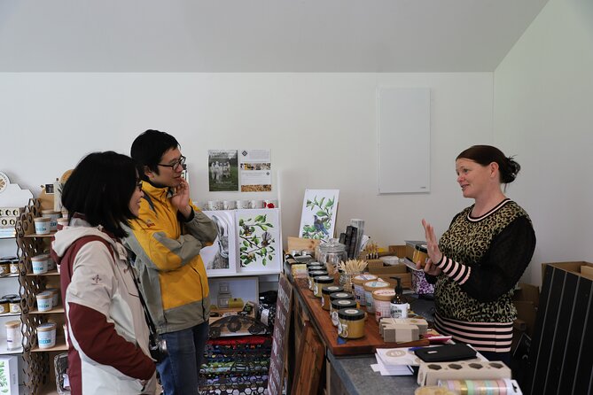 Private Martinborough Foodie Delights Tour from Wellington - Poppies Martinborough: up to five wines and a lunch that feels like the point