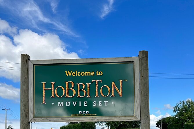 Private Round Trip Transport To Hobbiton From Auckland - What to watch for: tickets, Wi-Fi, and weather