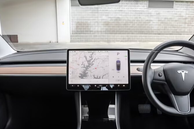 Private Tesla Transfer: Auckland, Tauranga, Rotorua, Taupo - Price and value: $299 per group up to 4 people