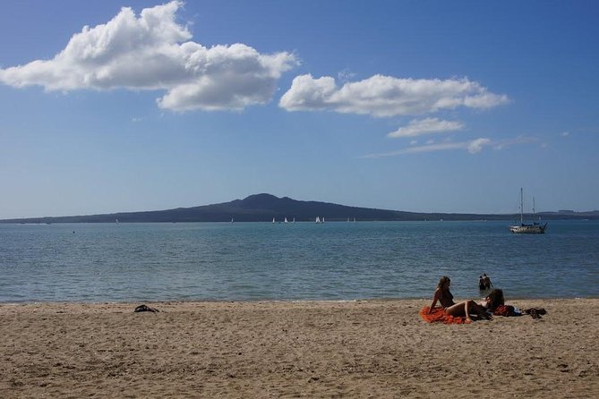 Private Tour: Auckland City and Countryside Tour - Price and value: where the $277.40 per person makes sense