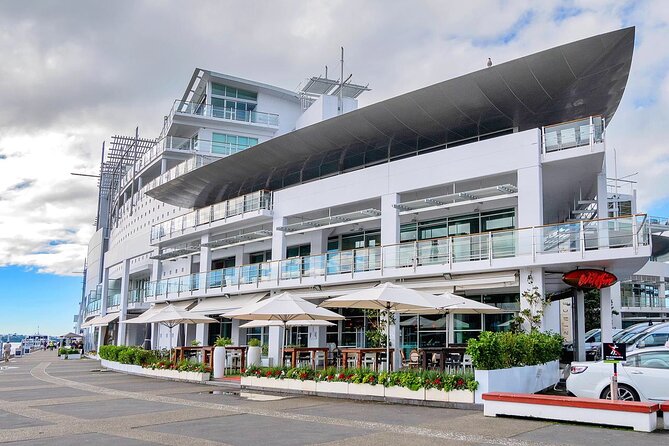 Private Transfer From Cruise Ship To Auckland Airport - From cruise terminal to Auckland Airport, without the hassle
