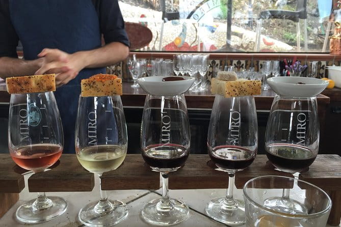Private Waiheke Food & Wine Tour - Guides and service level: why names like Maria, Cindy, Liz, and Dell matter