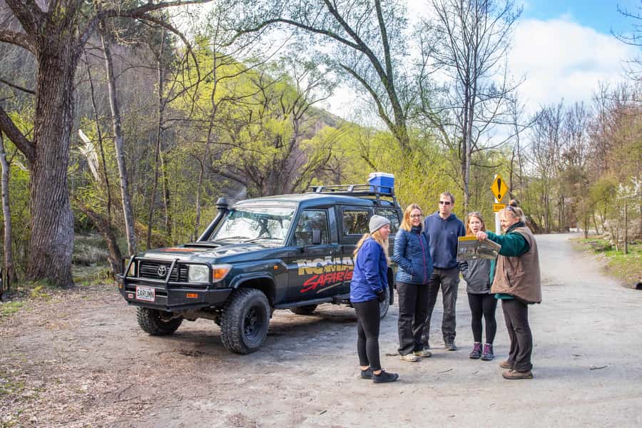Queenstown: 4WD Lord Of the Rings Tour Half-Day Tour - Gold panning at the Arrow River, at the Ford of Bruinen