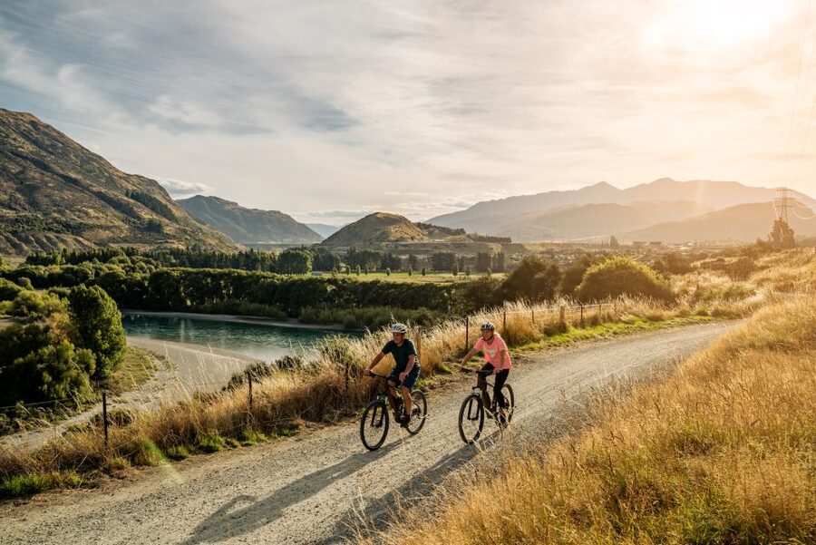 Queenstown: Arrowtown To Queenstown Biking Adventure - Navigation help you will use, marker colors you should respect