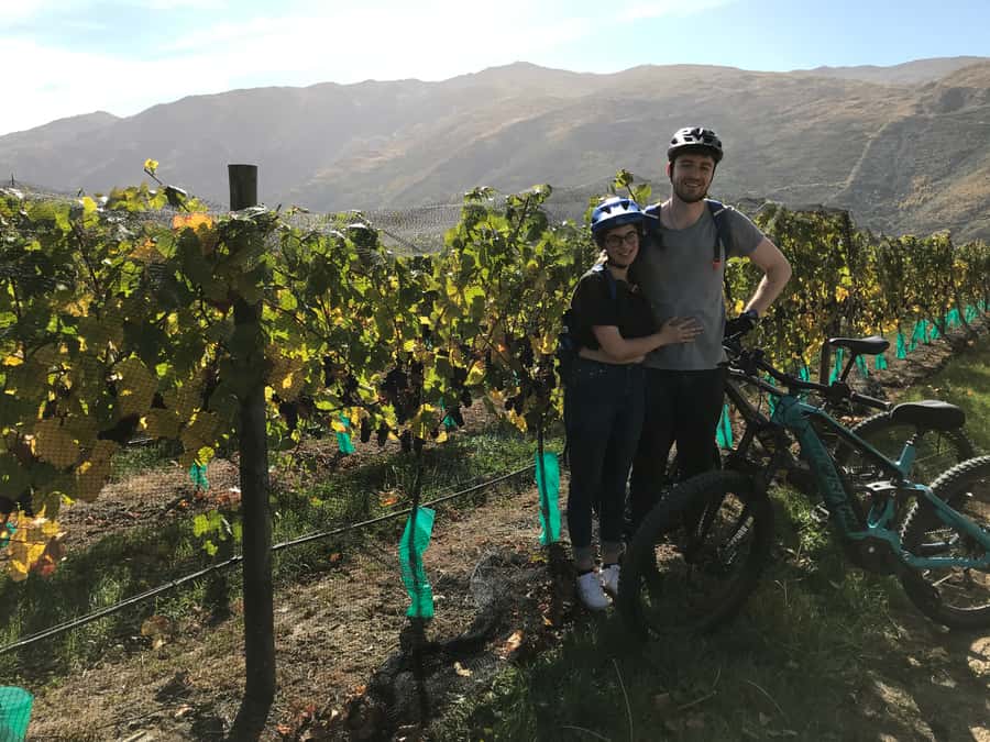 Queenstown: Guided E-Bike Tour with Winery Visits & Tastings - Winery time: how two boutique tastings and lunch make the trip feel complete