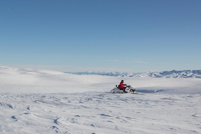 Queenstown Heli-Snowmobiling Adventure - Helicopter flight: views of the Southern Alps and Mt. Cook country
