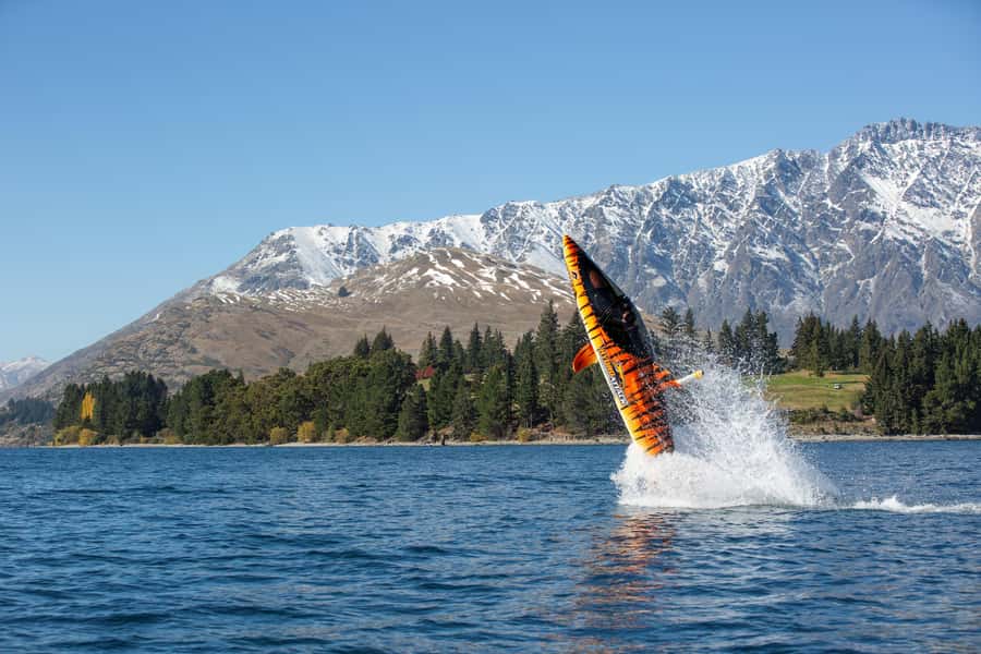 Queenstown: Hydro Attack Shark Ride - Underwater Runs at 40 kph: Calm Looks, Still Intense
