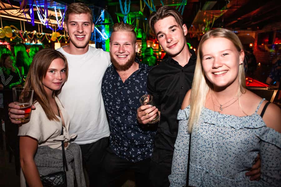 Queenstown: Ice Bar Crawl - Why a 9:00 PM Ice Bar crawl makes sense in Queenstown