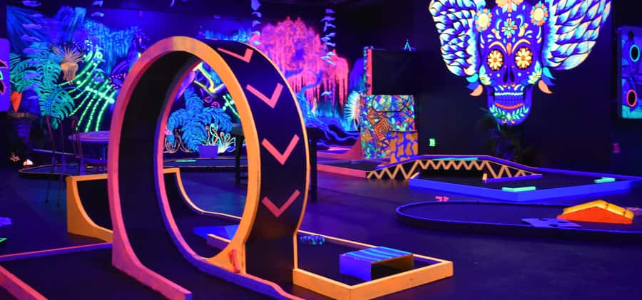 Queenstown: Indoor Putt 'n' Glow Mini Golf - Your ticket timing: 45 minutes from first activation