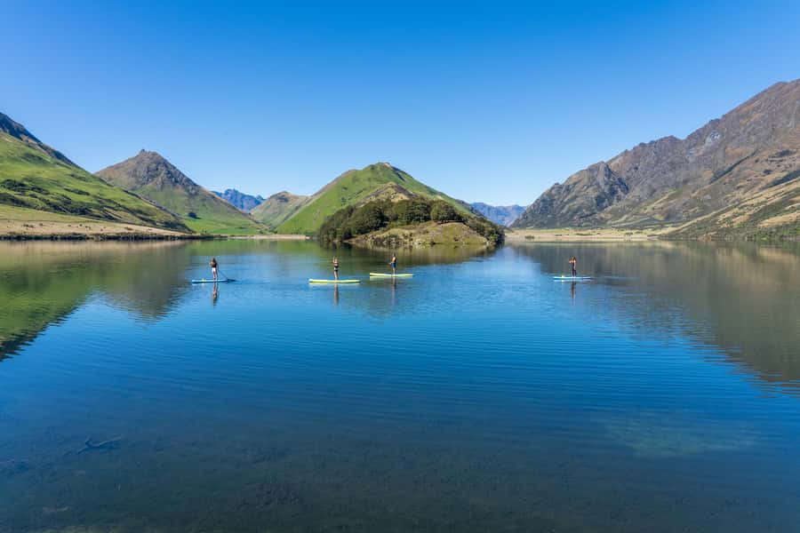 Queenstown: Kayaking or SUP Experience on Moke Lake - Who this Queenstown kayaking and SUP tour suits best