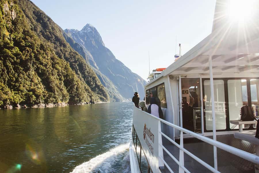 Queenstown: Milford Sound Flight and Cruise - Price and value: is $403 per person worth it?