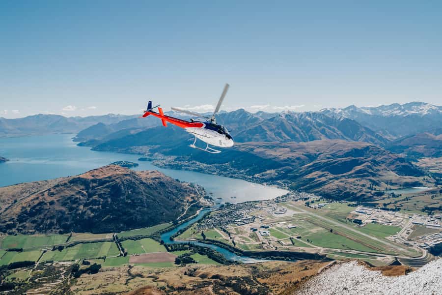 Queenstown: Pilot's Choice Helicopter Tour & Alpine Landing - How Pickup Leads to the Airport Base