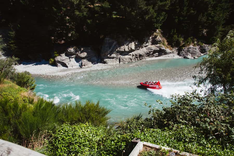 Queenstown: Scenic Highlights, Tour with Wine & Lake Cruise - Kawarau Bungy Bridge spectating at AJ Hackett