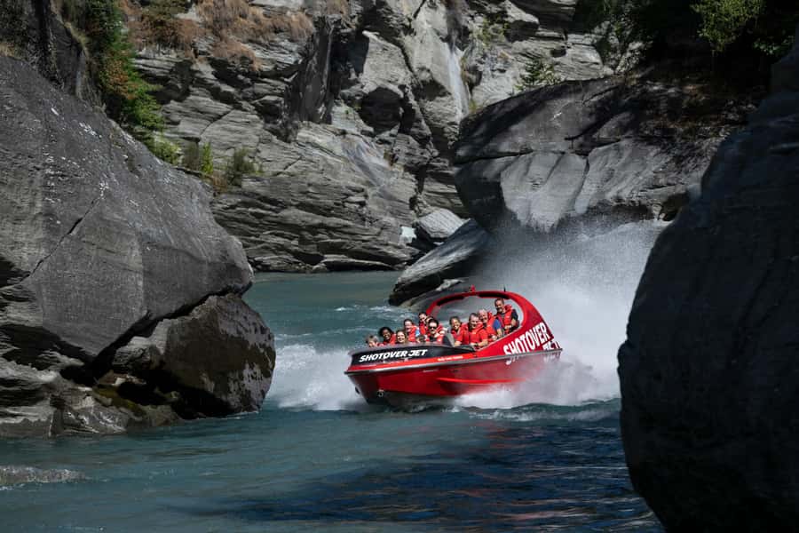 Queenstown: Shotover River Extreme Jet Boat Experience - Getting There and Boarding: What Happens Before You Hear the Throttle