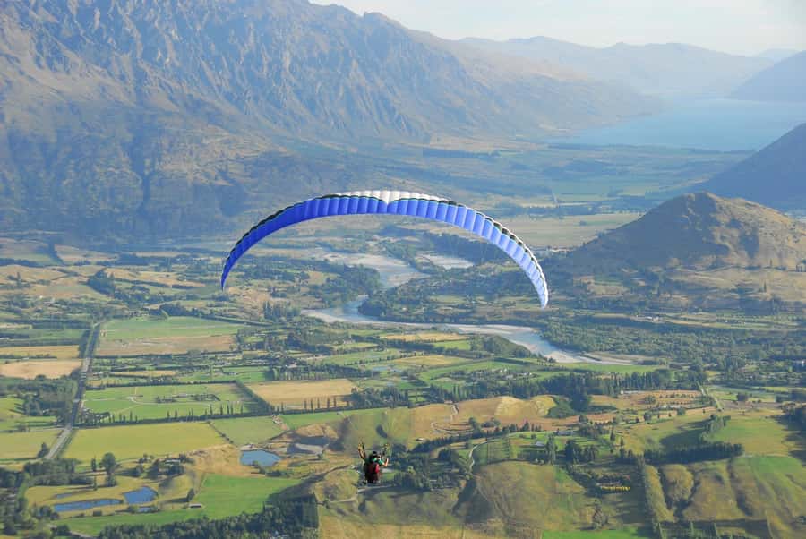 Queenstown: Tandem Paragliding Experience - Safety Briefing at Coronet Peak: clear, practical, not scary
