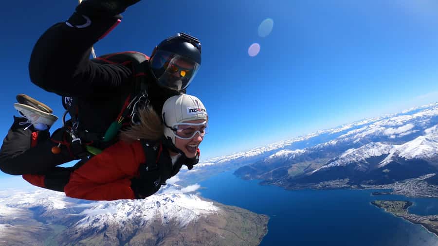 Queenstown: Tandem Skydive Experience - Why Queenstown is a top spot for a first tandem sky jump
