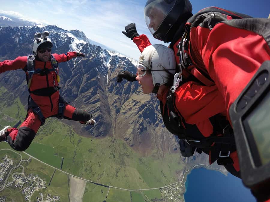 Queenstown: Tandem Skydive Experience - Staff support and safety details that matter in real life