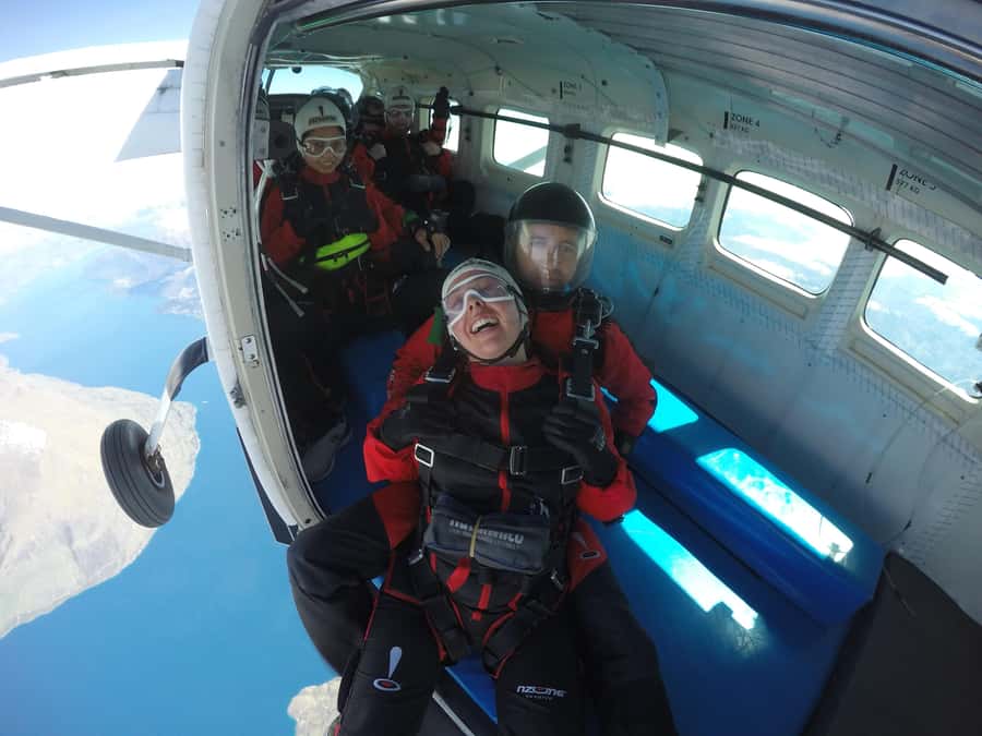 Queenstown: Tandem Skydive Experience - Cameras, photos, and what your $214 really covers
