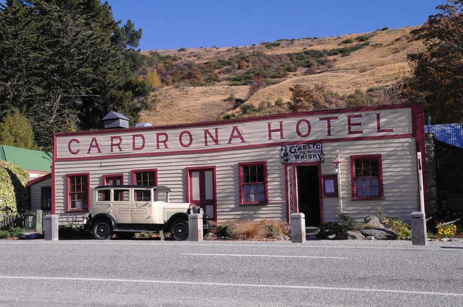 Queenstown to Christchurch via Franz Josef 2-Day Tour - Accommodation in Franz Josef: plan your base smart