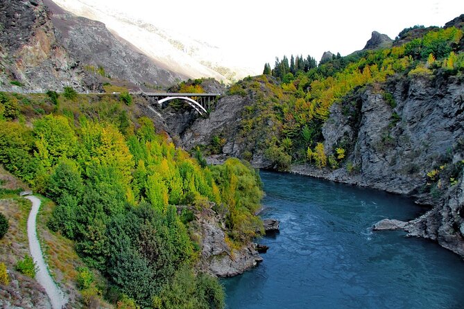 Queenstown to Franz Josef via Wanaka Small Group Day Tour (1-Way) - Stop-by-stop: Cardrona to Wānaka, Lake Hāwea, and the first big scenery hits