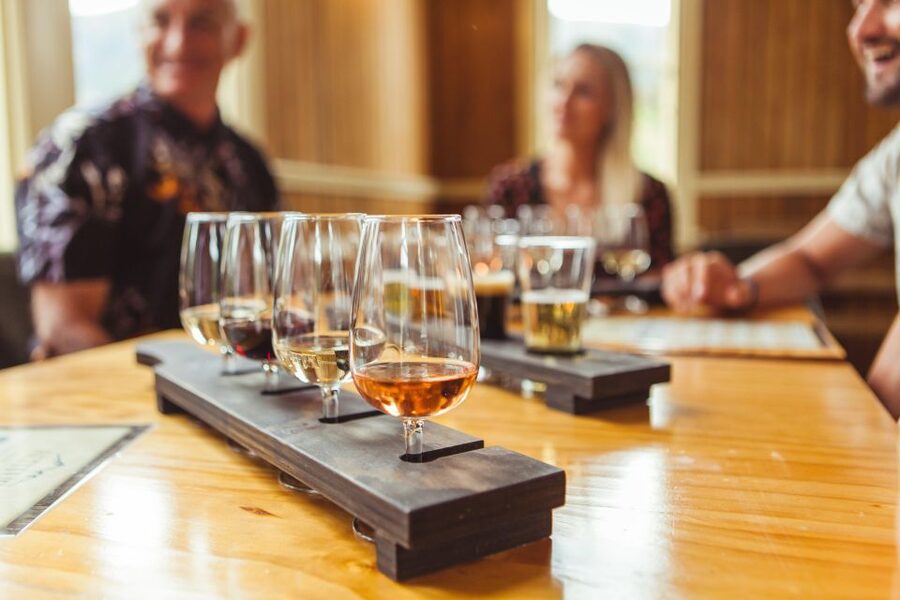 Queenstown: Twilight Wine and Craft Beer Tour - Guides and Group Energy, the Human Part That Makes It