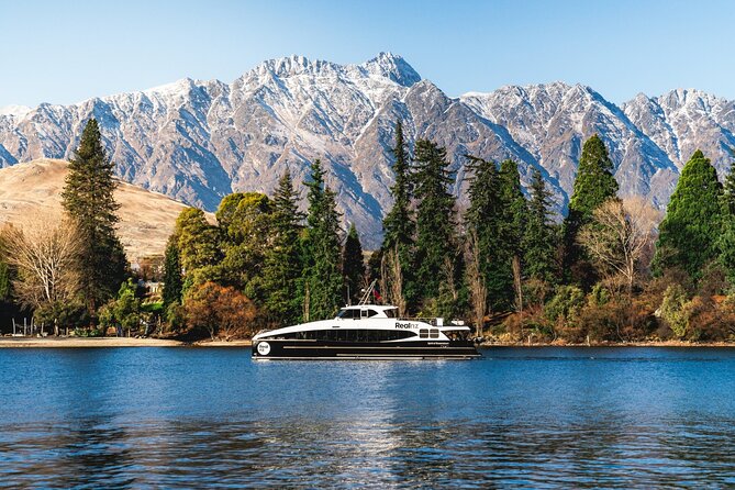 Queenstown: Walter Peak Farm Tour and Lake Cruise - Sheepdog Herding at the Amphitheater: The Part That Wins People Over
