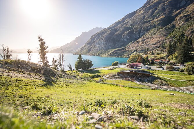 Queenstown: Walter Peak Farm Tour and Lake Cruise - Arriving at Walter Peak High Country Farm: Welcome and First Look