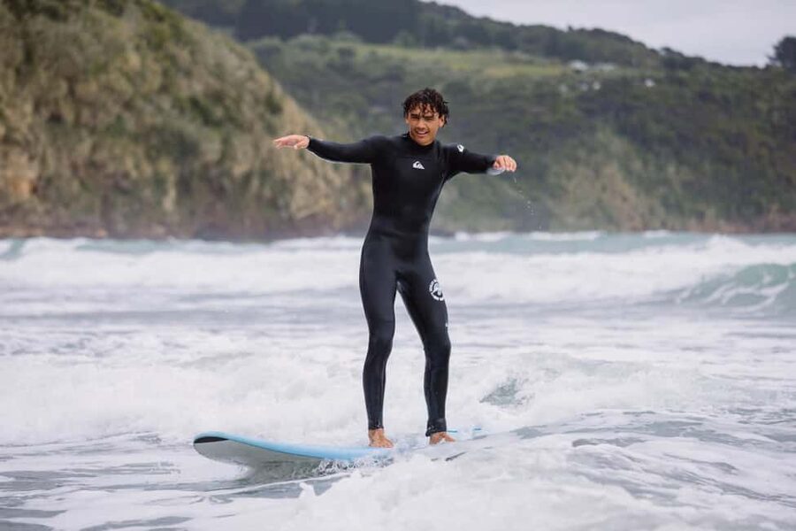 Raglan: 2 Day Surf Lesson Package - Raglan’s Ngarunui Beach setup, small group coaching