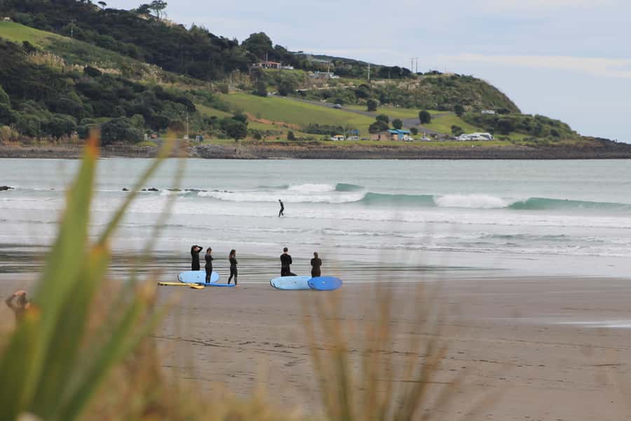 Raglan: Group Surf Lesson - Key things to know before you book