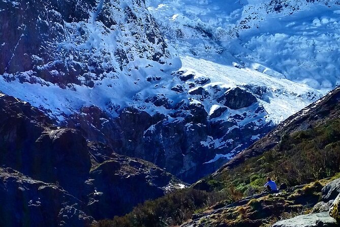 Rob Roy Glacier Guided Walk - Swing bridge into Mount Aspiring National Park