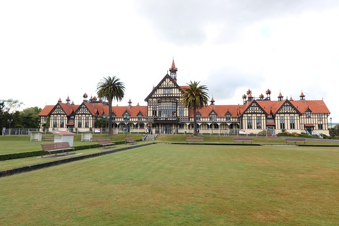 Rotorua and Waitomo Caves Day Trip from Auckland -Smaller Groups - Practical tips so you enjoy both Rotorua and glowworms