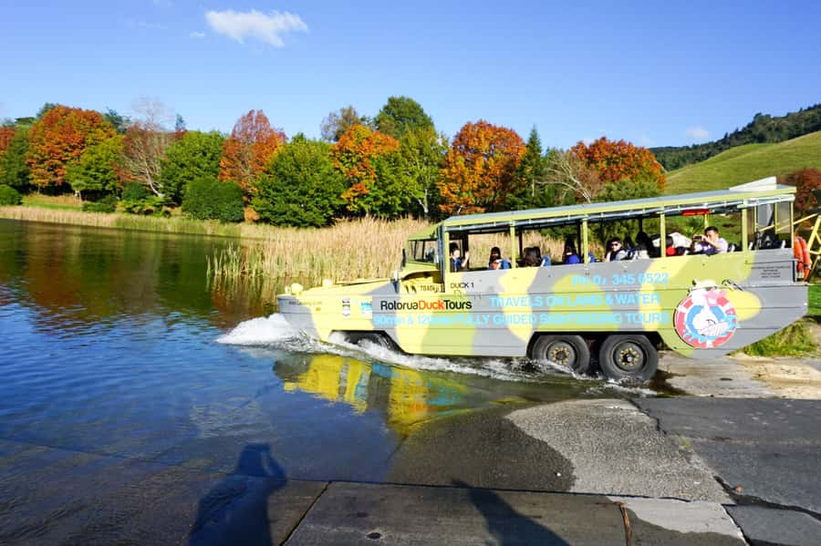 Rotorua City and Lakes Duck Tour - Live guiding with jokes, hats, and Māori stories that add real texture