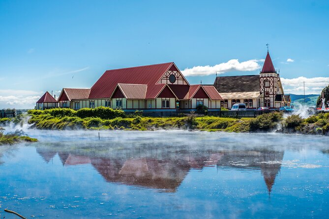 Rotorua Eco Cultural full day tour (Wai o Tapu, Waimangu,Te puia) - Waimangu Volcanic Valley: a younger geothermal world