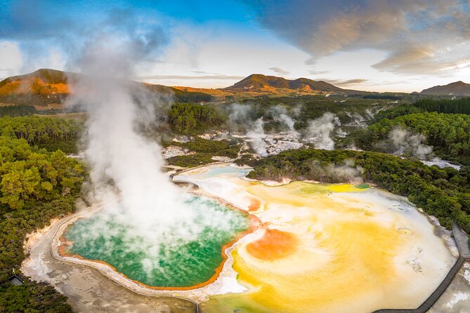 Rotorua Eco Cultural full day tour (Wai o Tapu, Waimangu,Te puia) - Te Puia Māori arts and crafts: where culture becomes hands-on