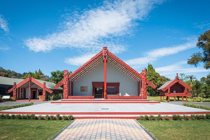 Rotorua Highlights Tour inc. Te Puia Tour, Lunch & Cultural Show - Value Check: Does $260.02 Make Sense?