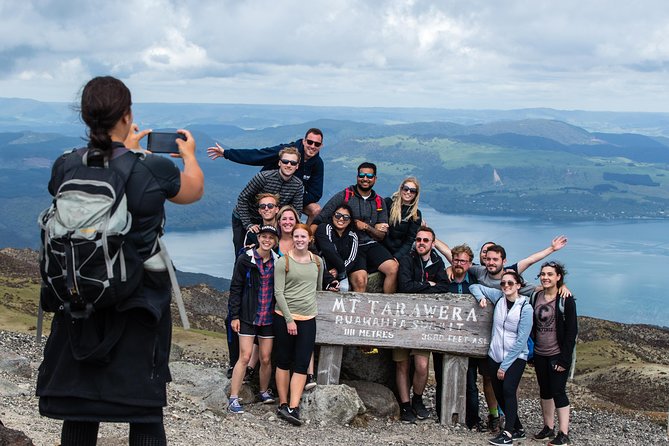 Rotorua Hiking: Mt Tarawera Guided Volcanic Crater Experience - Stop 2: Waimangu Volcanic Valley, views that explain the eruption