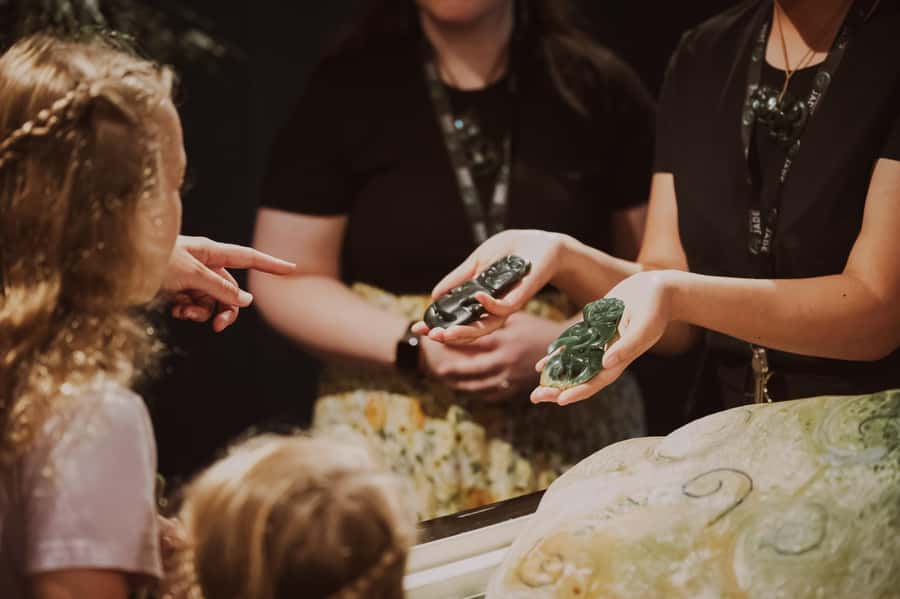 Rotorua: Jade Carving Experience at a Local Studio - The pounamu lesson you actually leave with
