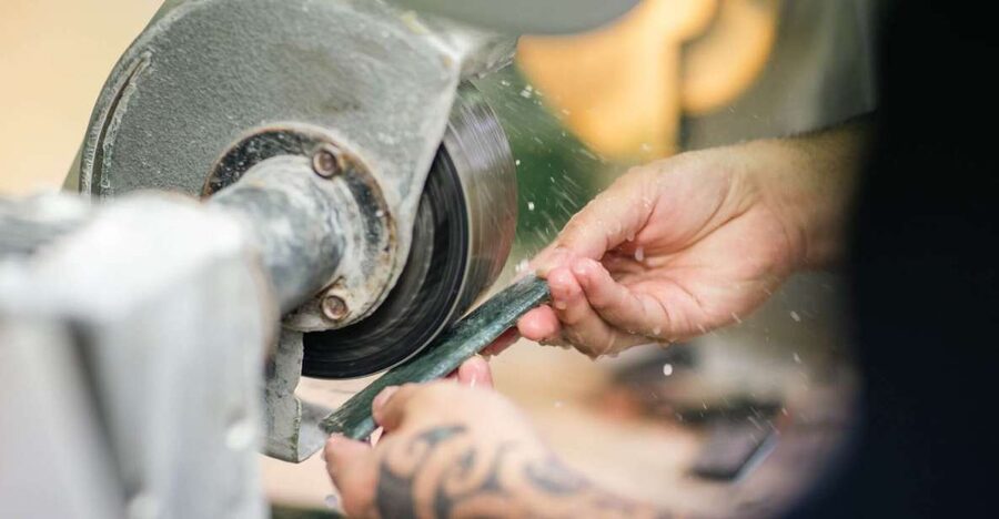 Rotorua: Jade Carving Experience at a Local Studio - Price and logistics, how to plan your day
