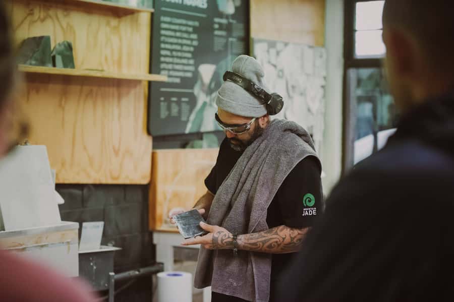 Rotorua: Jade Carving Experience at a Local Studio - What you get for $26, Demo plus a take-home pounamu piece