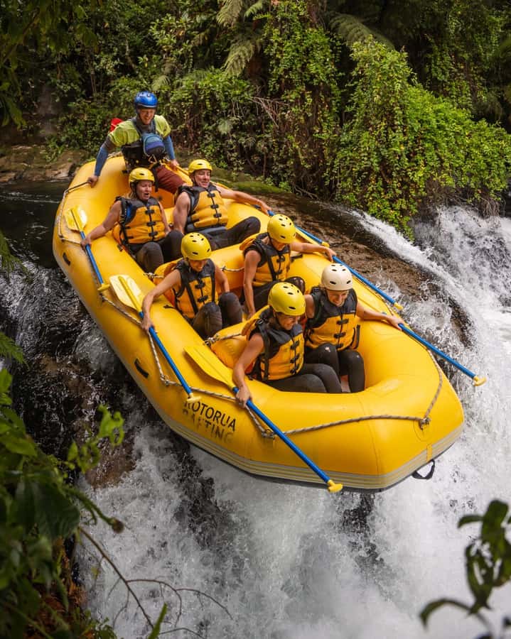 Rotorua: Kaituna River Rafting Experience - From Central Rotorua to the Rafting Base: A Simple Start That Keeps Stress Low