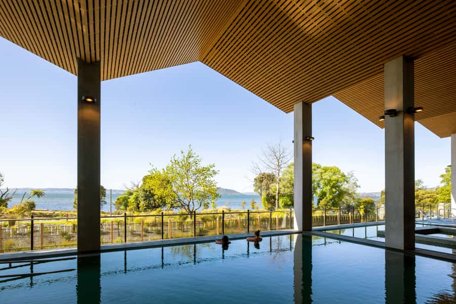 Rotorua: Lakefront Hot Springs & Spa - Luxury Māori Wellness - Te Taiwhanga Matua pools, mineral heat and herbal hydrotherapy