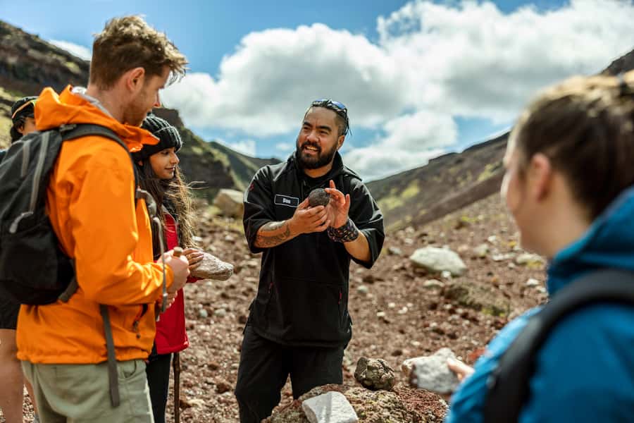 Rotorua: Mount Tarawera Volcanic Crater Half-Day Guided Walk - The scree run into the crater basin: fun, but treat it like steep terrain