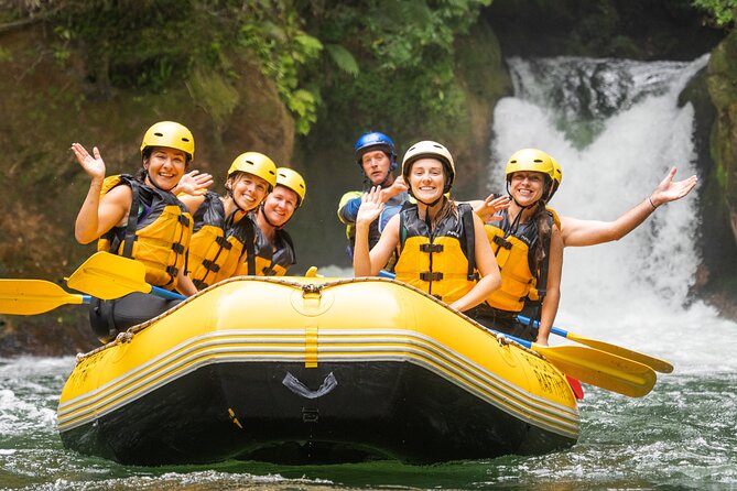Rotorua Rafting: Kaituna River White Water Rafting & Free Sauna - How the waterfall section works at Tutea Falls, including swim options