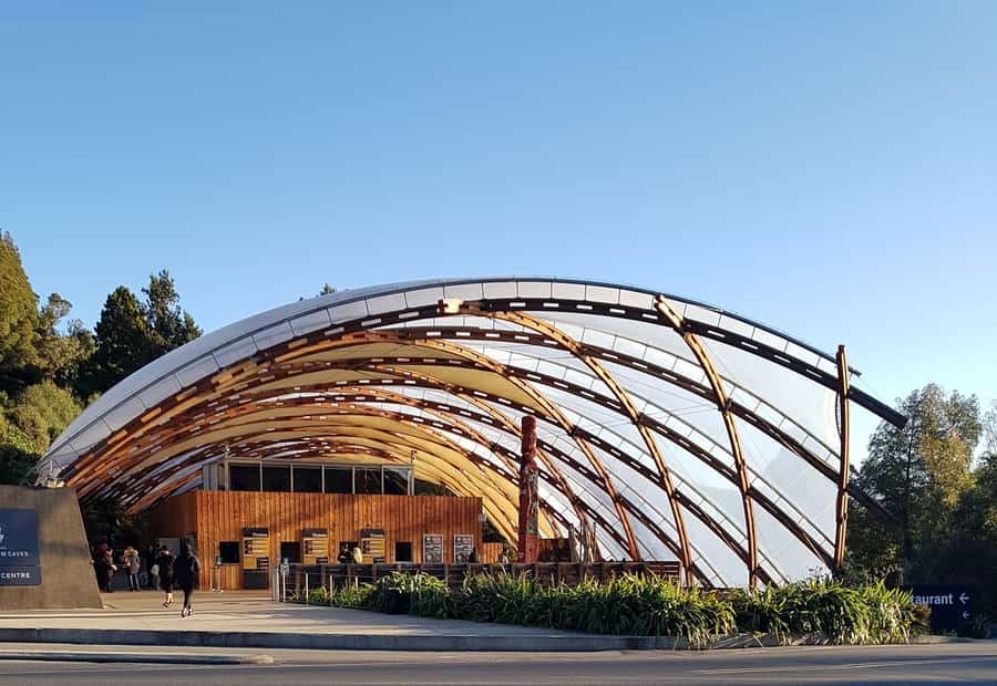 Rotorua to Auckland - Afternoon Transfer with Waitomo Caves - Rotorua to Auckland, but with an actual plan