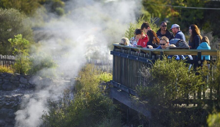 Rotorua: Whakarewarewa Village Guided Tour - Corn on the cob cooked in mineral springs, plus guide moments