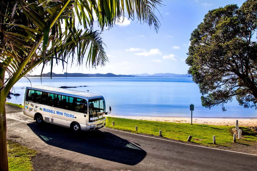 Russell: 1-Hour Sightseeing Tour by Coach & Long Beach - Flagstaff Hill viewpoints, why they matter more than the photo