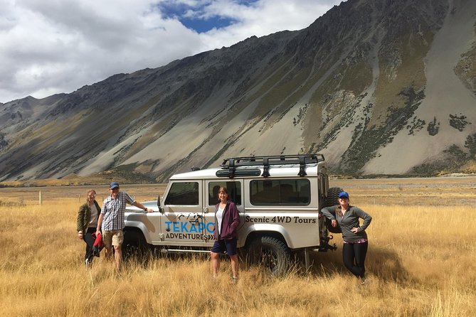 Scenic 4WD Tour Lake Tekapo Backcountry - Mackenzie District sheep stations, horses, and high-country life