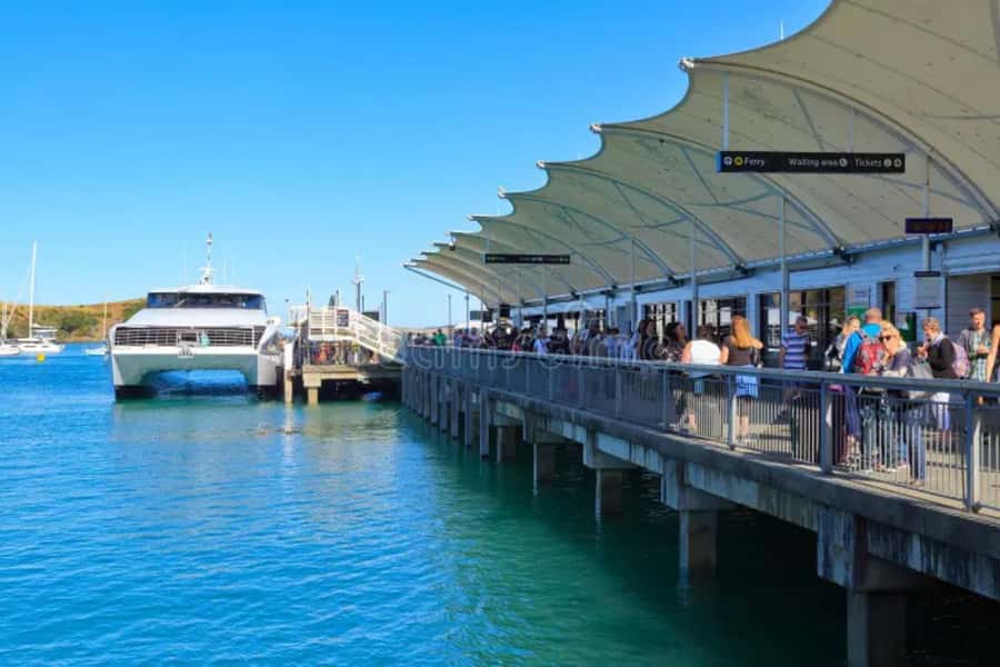 Sea, Land & Sky Premium Package - Explorer hop-on-hop-off bus: how to make the stops work for you