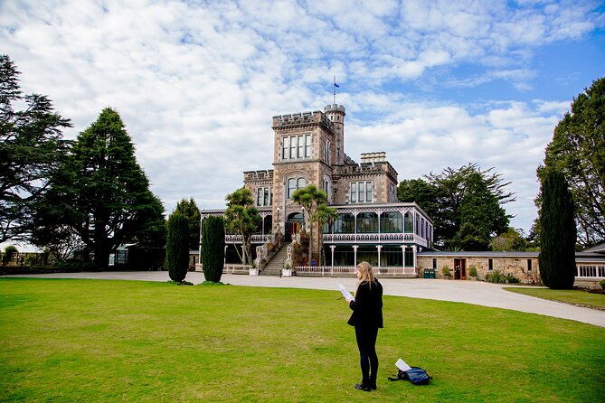 Shore Excursion: Dunedin City, Otago Peninsula, Castle Gardens & Olveston Tour - Guides set the tone, and you will feel it