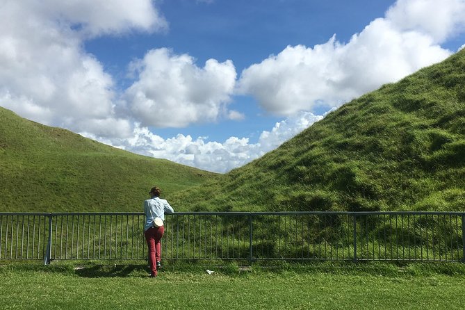 Shore Excursion: Half-Day Auckland Volcanoes Tour - Stop 3: Mangere Mountain Craters and Manukau Harbour Views